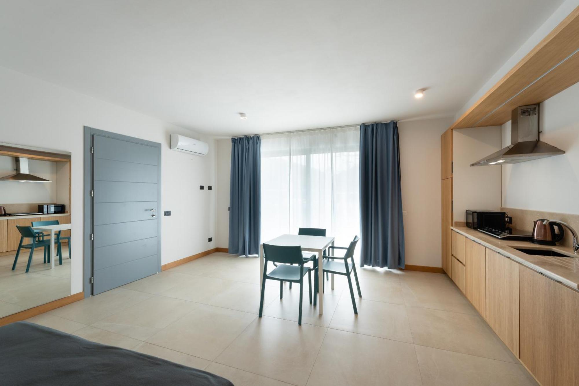Hotel Delfino プロッキオ エクステリア 写真
